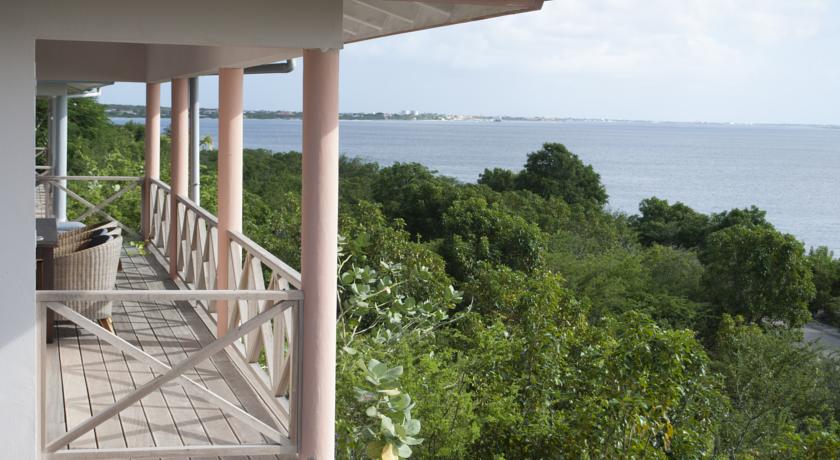 Caribbean Court Bonaire