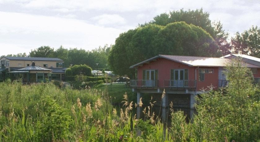 Waterlodges Haje De Lepelaar