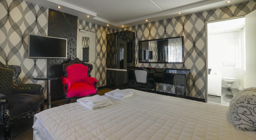 Zwanenburg Ex Eazires Airport Zwanenburg