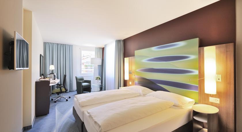 TOP Seminarhotel am "Agerisee