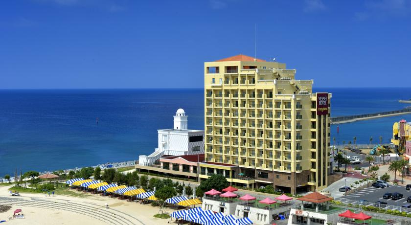 Vessel Hotel Campana Okinawa