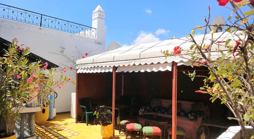 Maison dH^otes de la Cite Portugaise