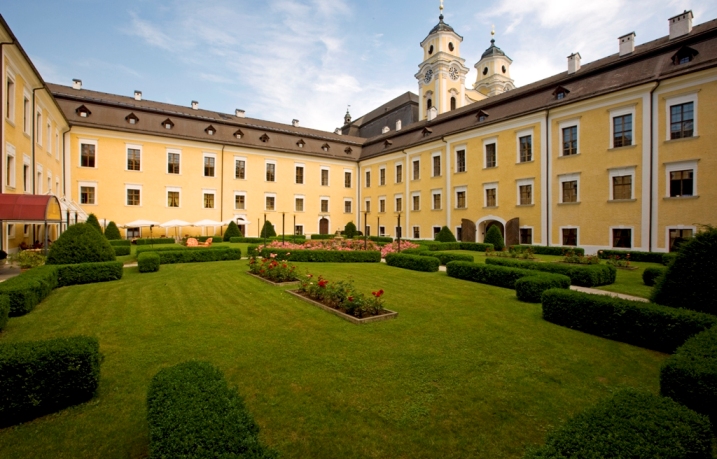Schloss Mondsee