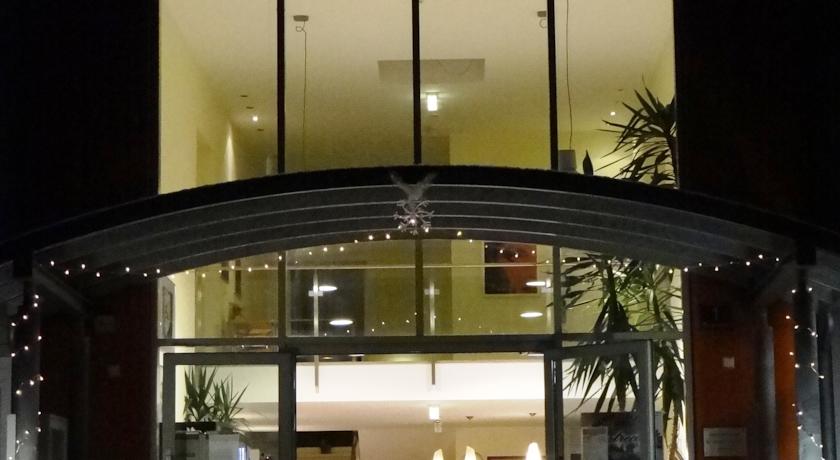 Amedia Express Sattledt