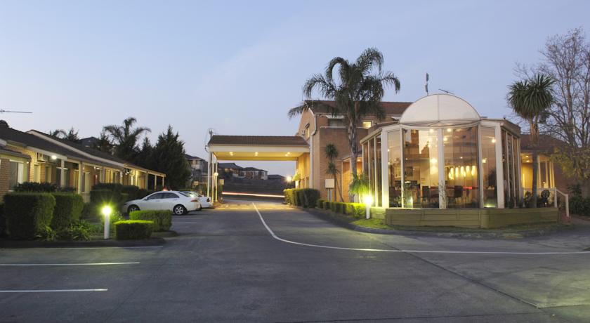 Best Western Airport & Convention Centre