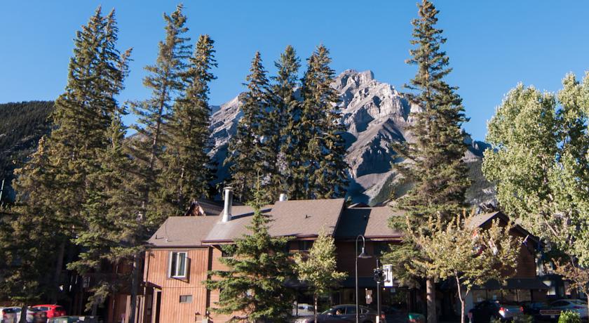 Banff International Hostel