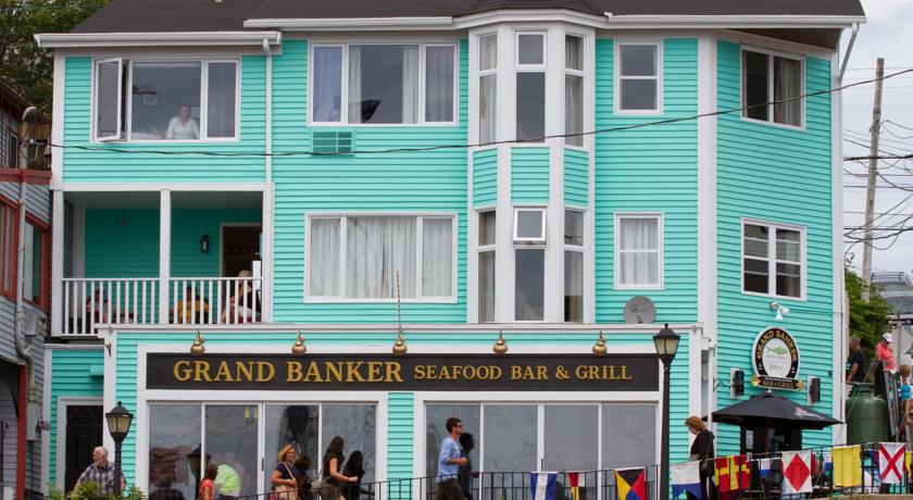 Brigantine Inn & Suites