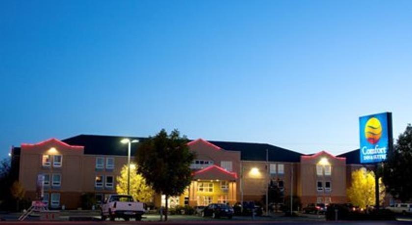 Comfort Inn & Suites Moose Jaw