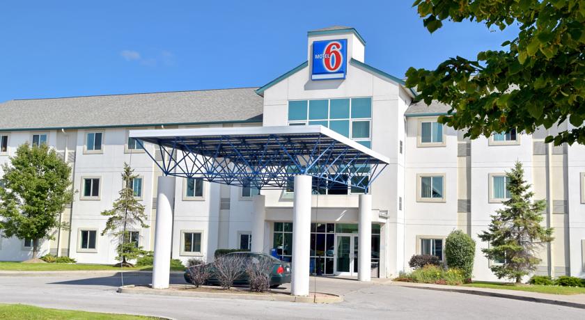 Motel 6 Toronto East - Whitby