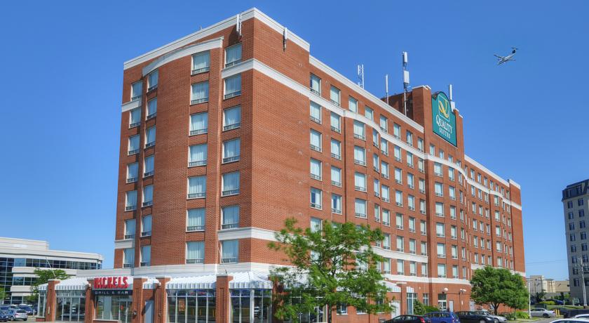 Quality Suites Montreal Aeroport