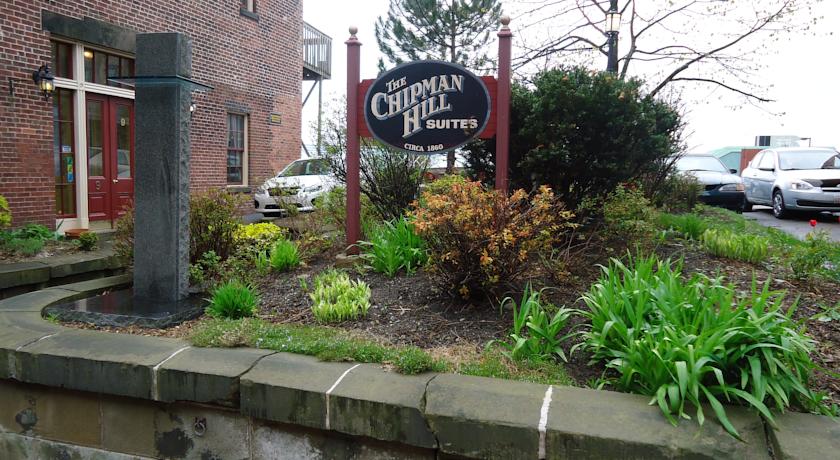 The Chipman Hill Suites