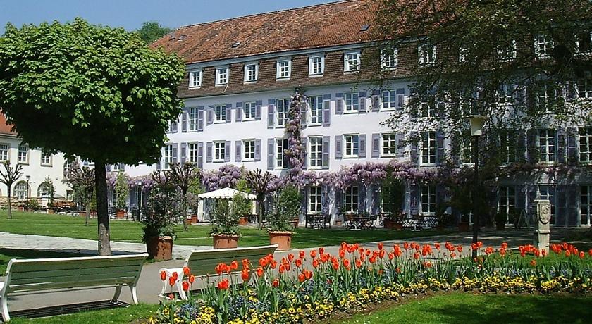 Bad-Hotel mit Villa Seeburg