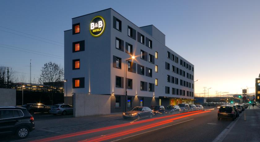 B&B Hotel B"oblingen