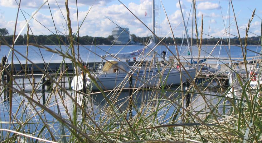 Grand Seeschl"osschen