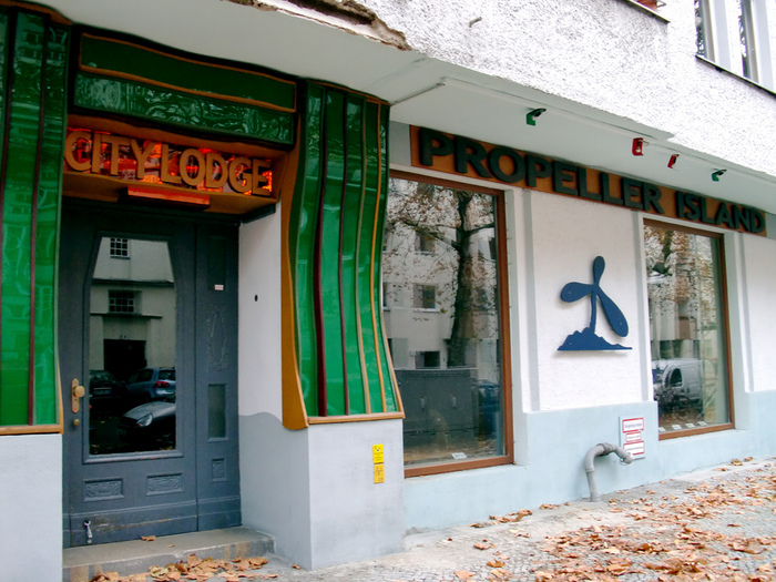 Propeller Island City Lodge