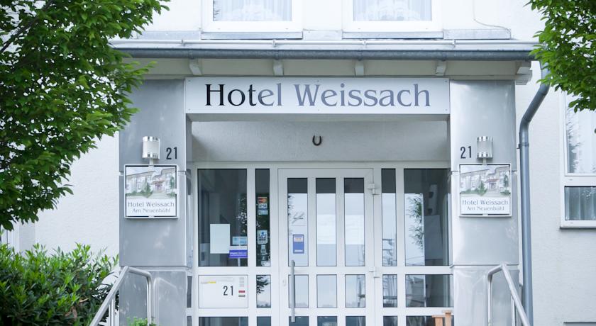 Weissach Am Neuenb"uhl