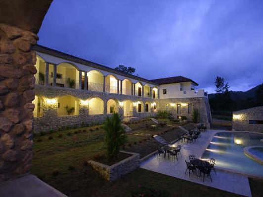 Los Mandarinos Boutique Spa & Restaurant