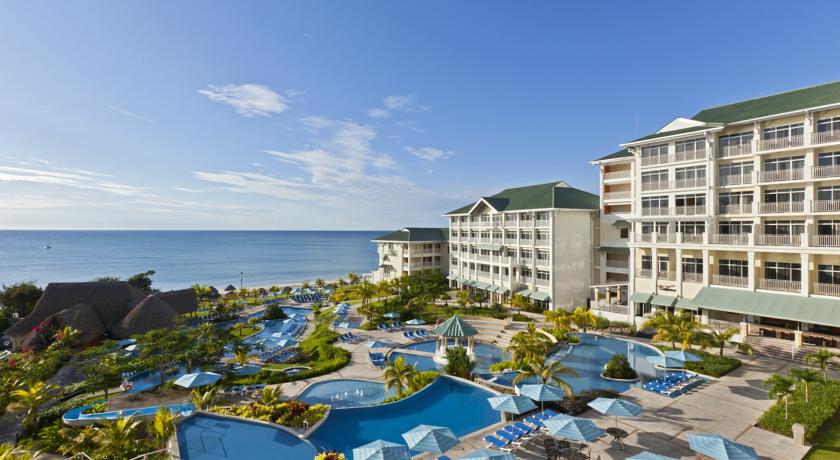 Sheraton Bijao Beach Resort EX Breezes Panama Resort & Spa