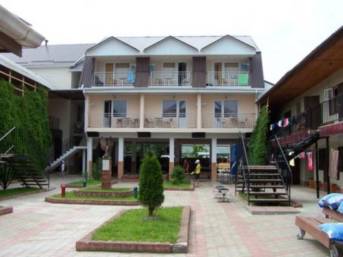 Анютины глазки (пос. Лермонтово)