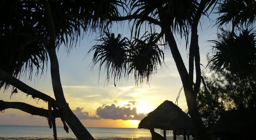 Mnarani Beach Cottages