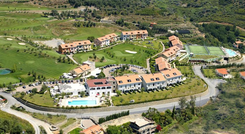 Castellaro Golf Resort