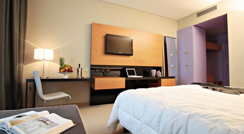 Cosmopolitan  Business