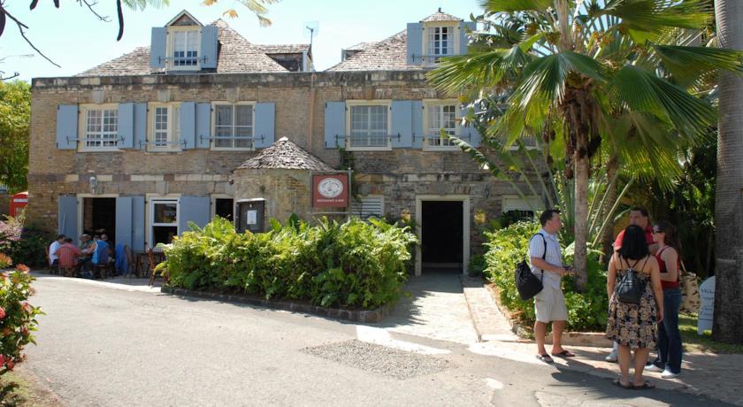 Copper & Lumber Store