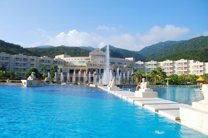 Cactus Resort Sanya by Gloria