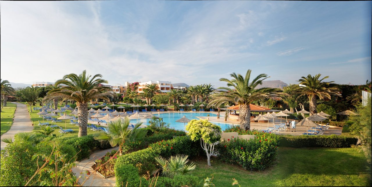 Anissa Beach & Village Hotel