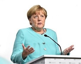 Меркель принимает решение: Германия начинает выходить из карантина