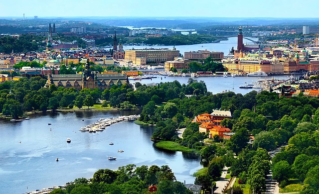 Швеция отменила обязательное тестирование туристов на COVID-19 для посещения страны
