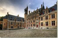 Дом Грутхус