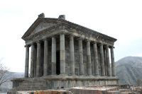 Храм Гарни