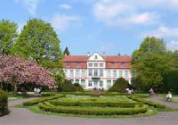 Аббатский дворец в Оливе