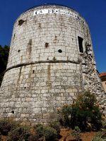 Круглая башня