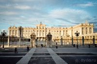 Королев­ский дворец