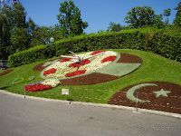 Английский парк и цветочные часы